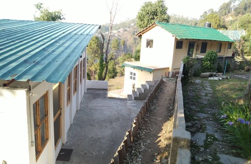 Majkhali House | Himalaya View