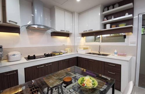 Downtown Krabi Apartment | Home Base at Krabi