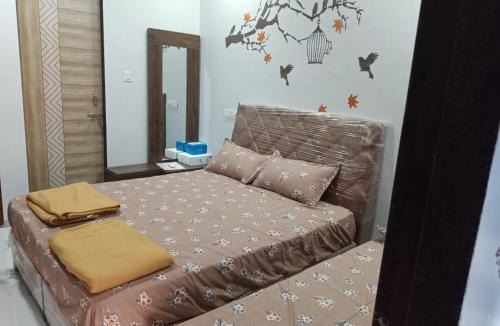 Rajpipla House | Honest Deluxe Room