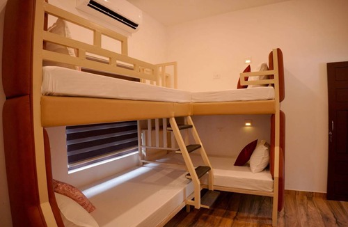 Sea View Ward Hostel | Hostel ∙ 8 guests
