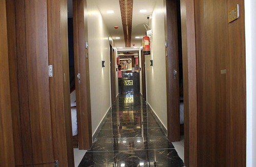 Sabarmati Hotel | Hotel ∙ 1 guest
