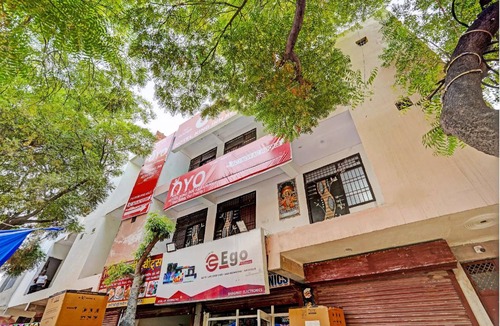 Noida Hotel | Hotel ∙ 3 guests