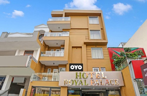 Pashim Vihar Hotel | Hotel ∙ 3 guests