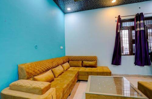 Ghaziabad Hotel | Hotel ∙ 3 guests