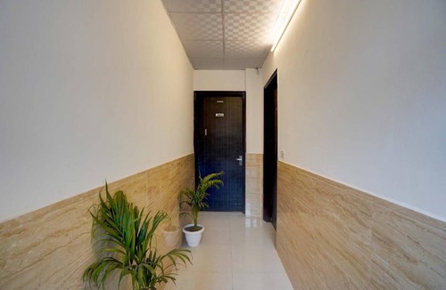 Sector 27 Hotel | Hotel ∙ 3 guests