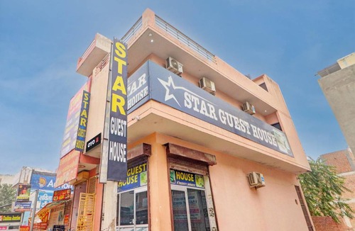 Bhiwani Hotel | Hotel ∙ 3 guests