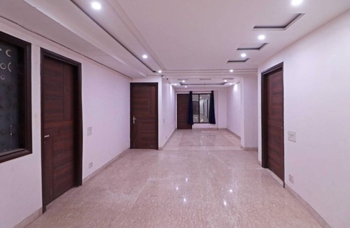 New Delhi Hotel | Hotel ∙ 3 guests