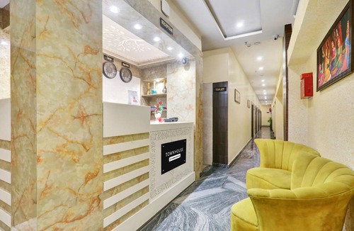 Patna Hotel | Hotel ∙ 3 guests