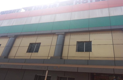 Kharagpur Hotel | Hotel ∙ 3 guests