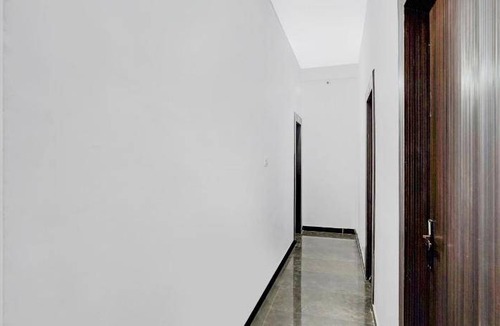 Noida Hotel | Hotel ∙ 3 guests