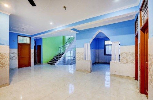 Noida Hotel | Hotel ∙ 3 guests