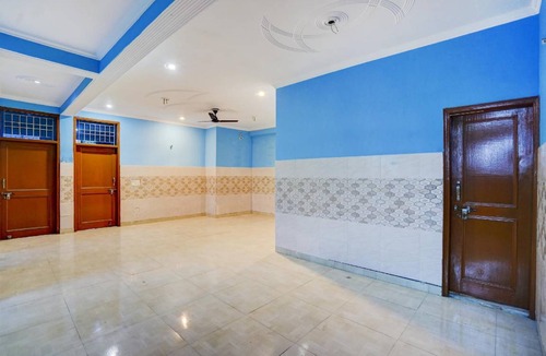 Noida Hotel | Hotel ∙ 3 guests