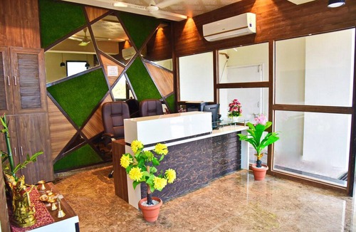 Vallabh Vidhyanagar Hotel | Hotel ∙ 5 guests