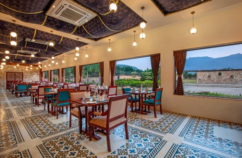 Sayajiganj Hotel | Hotel ∙ 9 guests