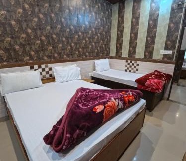 Khatu Hotel | Hotel Aapno Shyam And Restaurant