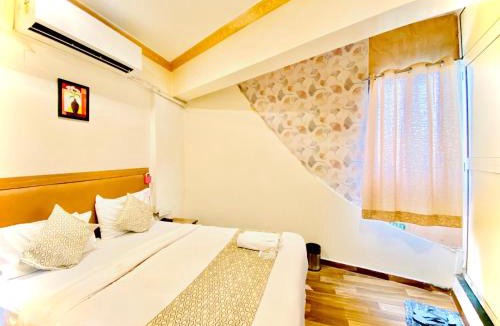 Ahmedabad Hotel | Hotel ABC Satellite Prahladnagar, Ahmedabad
