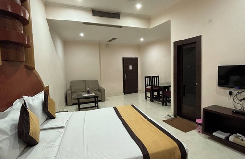 Bastar Hotel | Hotel Akanksha