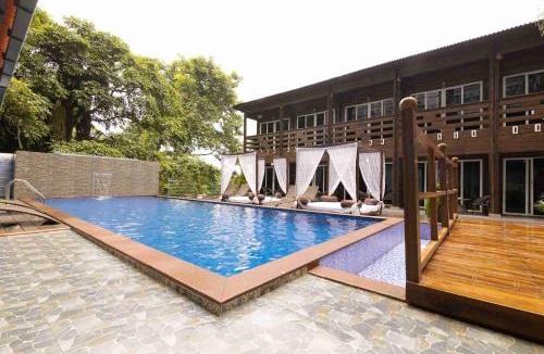 Dona Paula Bed & Breakfast | Hotel Alekhya Suites