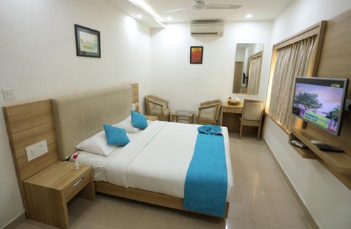 Onamthuruth Hotel | Hotel Anjali Park