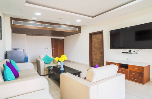 Tonk Road Hotel | Hotel Astravista Suites