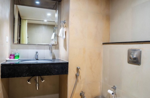 Tonk Road Hotel | Hotel Astravista Suites