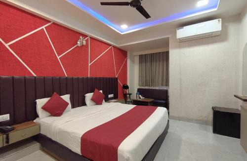 Ahmedabad Hotel | Hotel Avadh Palace, Subhash Bridge, RTO Circle, Ahmedabad