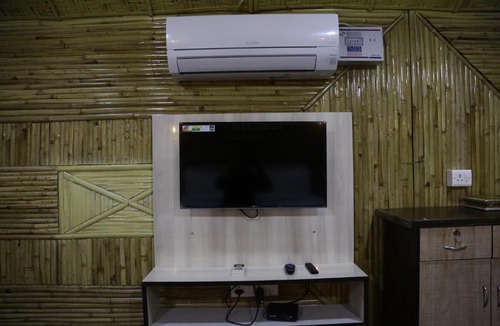 Durgapura Hotel | hotel bamboo castle