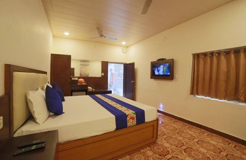 Mount Abu Hotel | Hotel Banjara Regalia