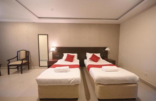 Chengannur Hotel | Hotel Bhagavath Gardens