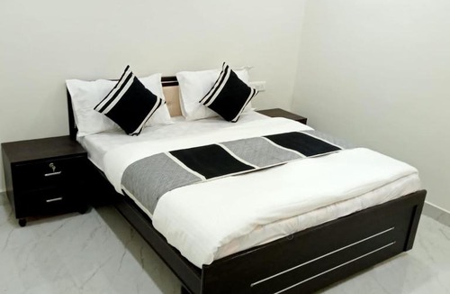 Ahmedabad Hotel | Hotel Bharosa