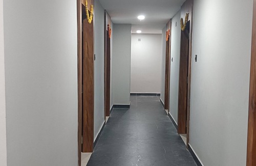 Cuttack Apartment | HOTEL BLACK GRAPES INN