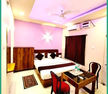 Bodh Gaya Hotel | Hotel Blue Sagar Near Metta Buddharam Temple