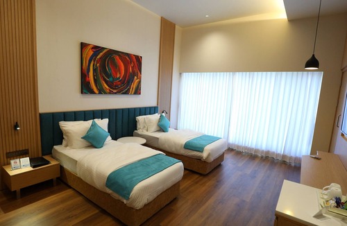 Anand Hotel | Hotel Blueivy