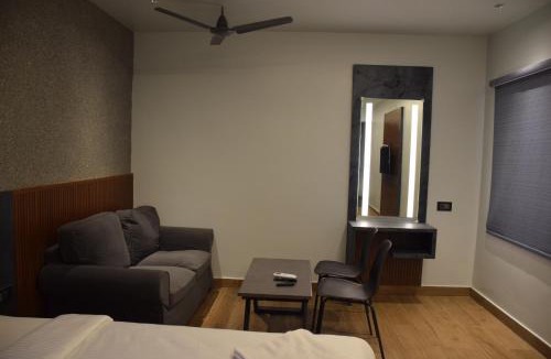 Velankanni Hotel | Hotel Christo's