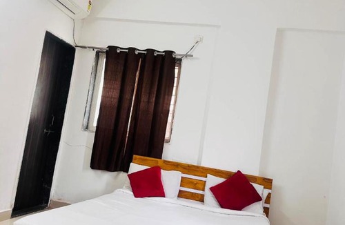 Phase 1 Hotel | Hotel Deluxe
