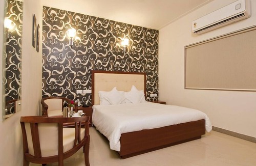 Rakabganj Hotel | Hotel Deviram Palace