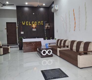 Khattalwada House | Hotel Diamond Place