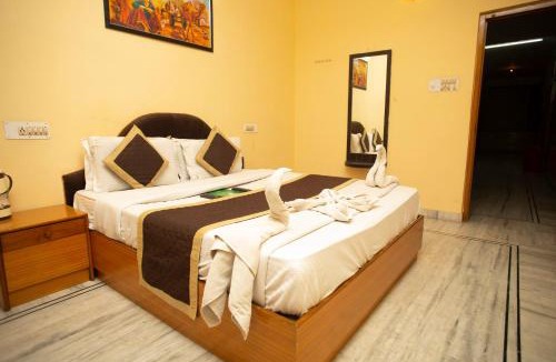 Udaipur City Centre Hotel | Hotel Dimple International