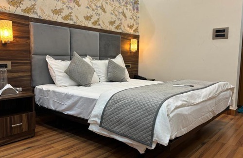 Vaishali Nagar Hotel | Hotel Down Town