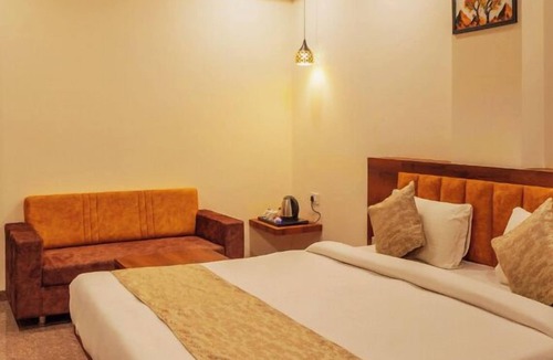 Sanwer Hotel | Hotel Dream Inn