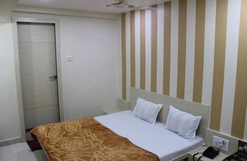 Ujjain House | Hotel Dream Palace, Ujjain