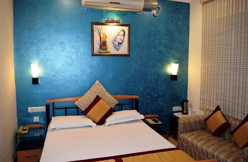 Malviya Nagar Hotel | Hotel Ethnic Residency
