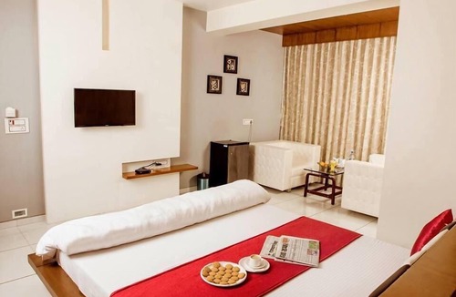 Navsari Hotel | Hotel Fun City