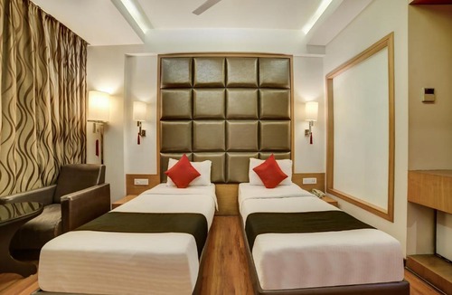 Sayajiganj Hotel | Hotel Furatt International
