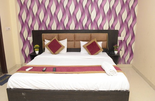 Mahipalpur Bed & Breakfast | Hotel GLOBAL STAY Near Delhi Airport