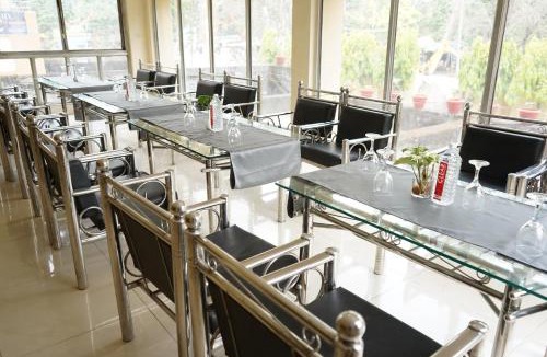 Katghora Hotel | Hotel Green Park