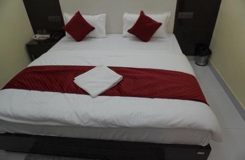 Gopalbari Hotel | Hotel Hanumat Palace-300 meter Jaipur junction & 1km Sindhi camp bus stand