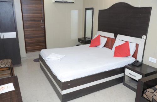 Rudrapur Hotel | Hotel Happy Living
