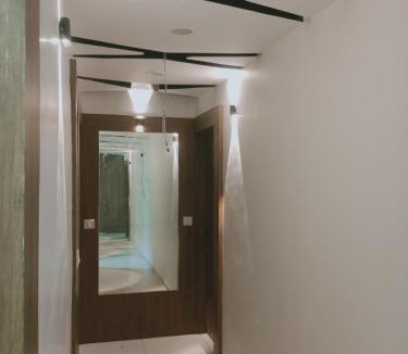 Maninagar House | Hotel Happy Stay