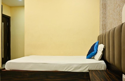Varanasi Hotel | Hotel Hari Gopal